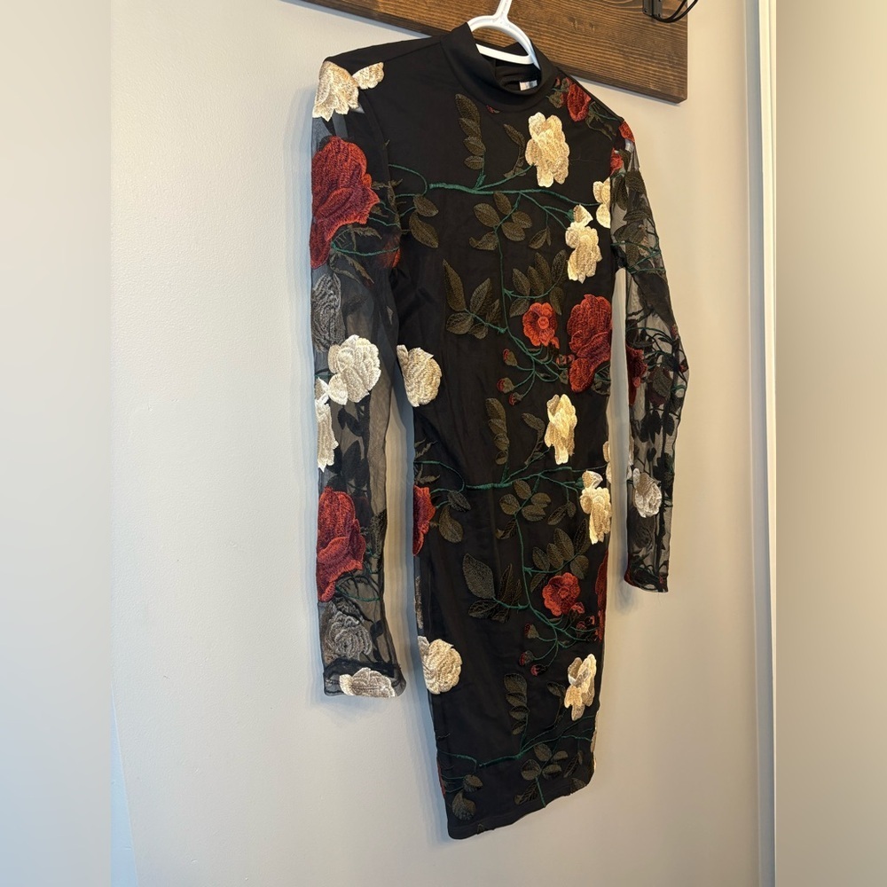 K. Jen black, red & cream floral embroidered long sleeve bodycon dress size S - Picture 4 of 10